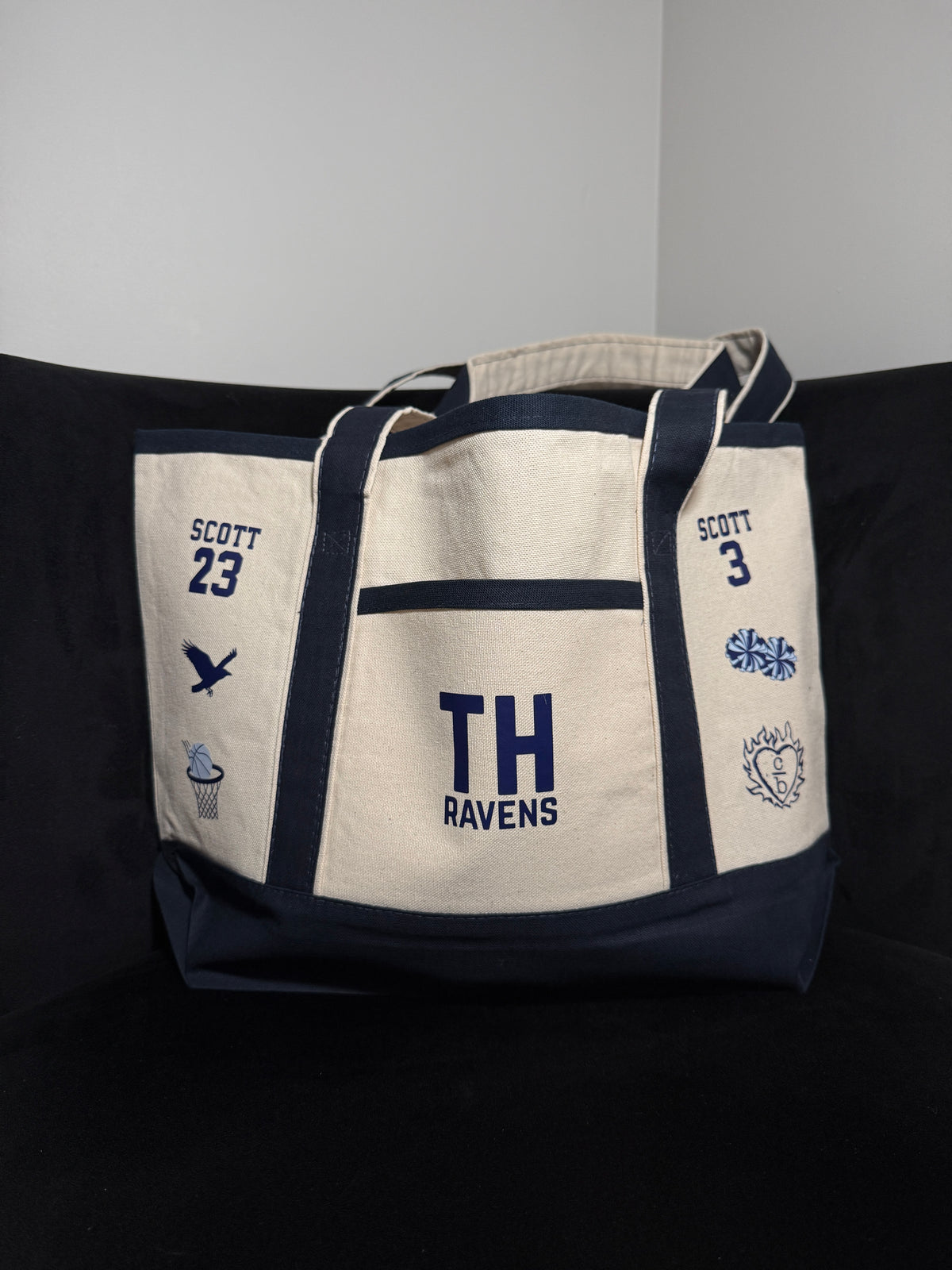ONE TREE HILL GIFT BOX