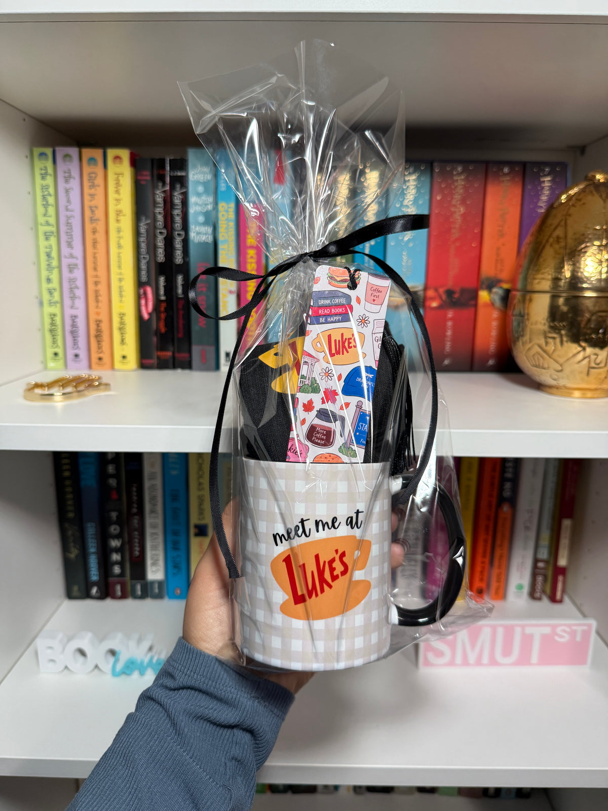 MEET ME AT LUKE'S MUG GIFT SET